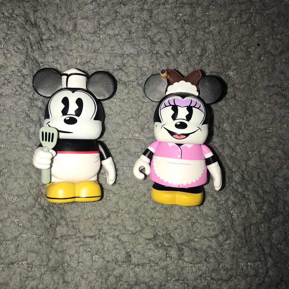 🐭Minnie and Mickey Mouse figurines🐭